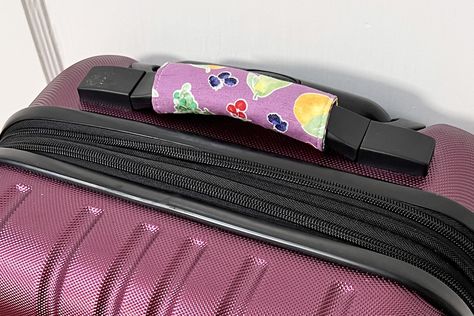 How to Sew a Luggage Handle Wrap in 10 Minutes Flower Toss, Luggage Handle Wrap, Cute Luggage, Wrap Too, Suitcase Handle, Baggage Claim, Hook And Loop Tape, Pack Your Bags, Riley Blake