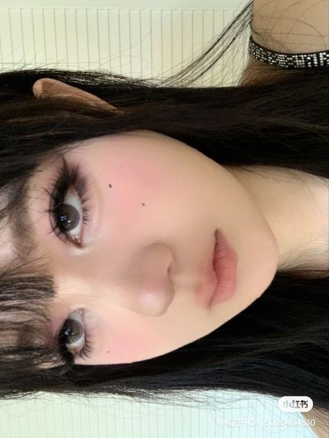 Sultry Douyin Makeup, Uzzlang Makeup Dark, Amusement Park Makeup, Sweet And Spicy Breeze Makeup, Asian Makeup Aesthetic, Cool Tone Makeup Korean, Ulzzang Eyes, Tomie Makeup, Unapproachable Makeup