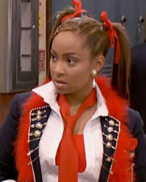 mentally still in the early 2000’s 🤭 Raven Outfits, Tv Characters Outfits, So Raven, Iconic Movie Characters, Raven Symone, That's So Raven, 90s Inspired Outfits, Fashion Tv, Wig Styles