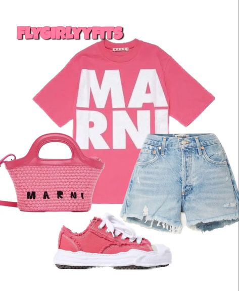 Pink And White Graphic Tee, Designer Birthday Outfits Black Woman, Designer Outfit Ideas, Baggy Shoes, Cute Highschool Outfits, Cute Online Clothing Stores, Cute Clothing Stores, Fly Fits, Cute Birthday Outfits