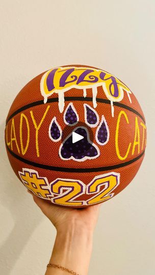 Customized Basketball, How To Paint A Basketball, 1000 Points Basketball Ideas, Painted Basketball, Basketball Painting Ideas, Basketball Painting, Basketball Senior Night, Custom Basketball, Basketball Gifts