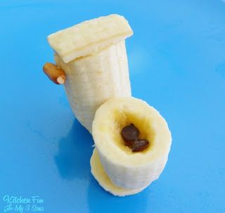 Potty Shaped Snack Potty Treats, Tiny Toilet, Vegetable Art, Decorações Com Comidas, Third Child, Fruit Snack, Edible Crafts, Easy Food Art, Fun Treats