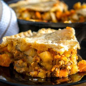 Beef Picadillo Skillet Pot Pie | Mexican Please Best Meals To Freeze, Skillet Pot Pie, Mexican Picadillo, Beef Pot Pie, Beef Picadillo, Beef Pot Pies, Breaded Chicken Cutlets, Savory Pies Recipes, Irish Beef