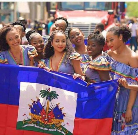 Haitian women showing their pride. Haitian Flag Clothing, Haiti History, Haitian Women, Haitian Flag, Haitian Art, Unapologetically Black, Caribbean Art, History Fashion, Black Person