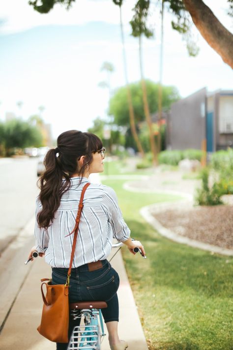 Cute Bike Ride Outfits, Bike Ride Outfit Winter, Bike Ride Outfit Summer, Bike Ride Outfits, Bike Ride Outfit, Corny Collins, Bike Riding Outfit, Lady Photography, Summer Bike Ride