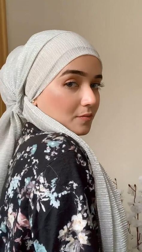 Tutorial Turban Hijab, Hijab With Bandana, Turban Hijab Outfit, Turban Style Outfits, Turban Style Tutorial, Tichel Tutorial, Turban Hijab Tutorial, Turban Hijab Style, Tutorial Turban