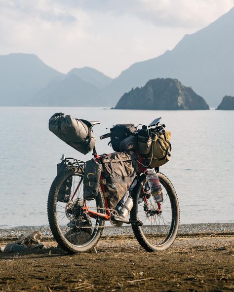 Two Unexpected Years with the Surly Bridge Club in Review – Ryan Wilson | The Radavist | A group of individuals who share a love of cycling and the outdoors. Surly Bridge Club, Surly Bike, Surly Bikes, Bikepacking Gear, Off Road Cycling, Bicycle Touring, Dirt Roads, Bike Camping, Tour Around The World