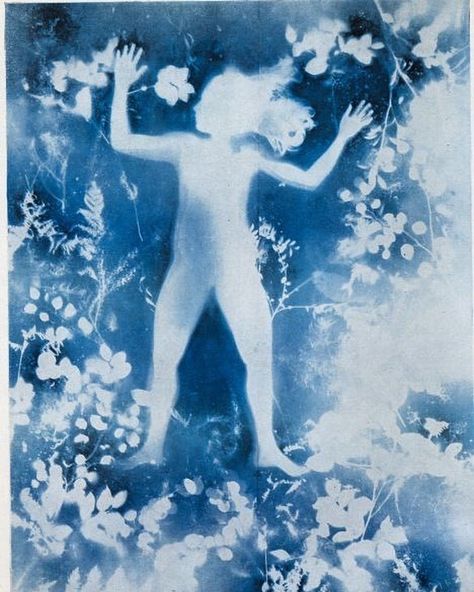 Surreal Dancer, Robert Rauschenberg & Susan Weil cyanotype 1951 #inspiration #naïades Sun Prints, Richard Diebenkorn, Franz Kline, Alternative Photography, Robert Motherwell, Joan Mitchell, Robert Rauschenberg, Pop Art Movement, Jasper Johns