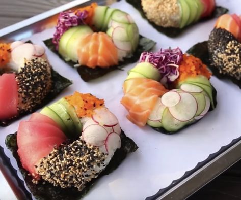 Idk what it is, but it ain't sushi. Sushi Donut, Food New York, Beyond Burger, Burger Order, Grilled Chicken Sandwich, Sushi Recipes Homemade, Kosher Food, Japanese Food Sushi, Sushi Cake