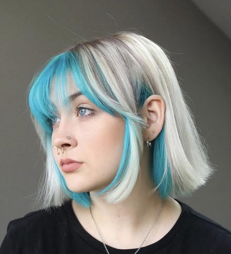 Colorful Hair Ideas, Blue Short Hair, Hayden James, Layered Haircut Ideas, Dyed Tips, Split Dyed Hair, Light Blue Hair, Shorter Hair, Hair Inspiration Short