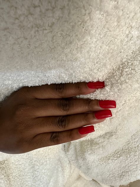 Nail inspo Short Red Nails Black Women, Red Nail Inspo Square, Red Nails Acrylic Square, Red Nails On Black Women, Red Nails Dark Skin, Red Nails On Dark Skin, Red Nails Black Women, Square Red Nails, Nails On Black Skin