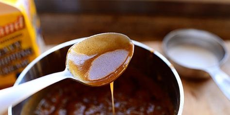 Easy Caramel Sauce Easy Caramel Sauce, The Pioneer Woman Cooks, Ree Drummond Recipes, Ice Cream Pie Recipe, Easy Caramel, Cream Pie Recipes, Pioneer Woman Recipes, Ice Cream Pies, Ree Drummond