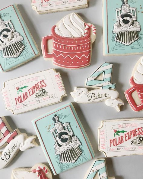 Polar Express Cookies, Believe Polar Express, Royal Icing Decorated Cookies, Christmas Sugar Cookies Decorated, Xmas Printables, Cookies Sugar, Bespoke Invitations, Sugar Cookie Royal Icing, Cocoa Christmas