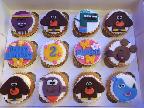 Hey Duggee Cupcakes #heyduggee #cupcakes 2nd Birthday Cake Boy, Hey Duggee, 2 Birthday Cake, Dog Cakes, Boy Birthday Cake, Cakes For Boys, Bday Party, 2nd Birthday, Boy Birthday