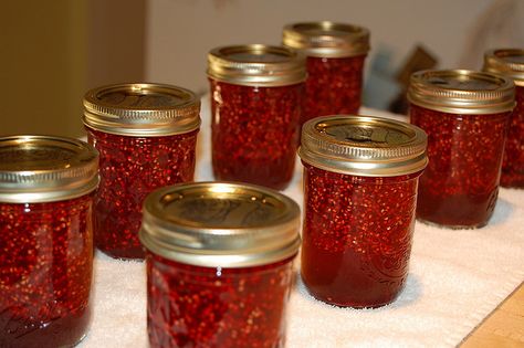 wineberry jam - recipe on "Five Wooded Acres" blog posted July 6, 2009 Berry Jam Recipe, Farmhouse Projects, Jam Gift, Berry Jam, Fruit Preserves, Jam And Jelly, Berries Recipes, How To Make Jam, Jelly Recipes