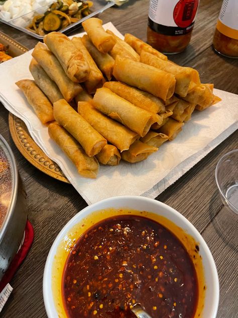 Kimchi Egg Roll, Kimchi Spring Rolls, Vietnamese Egg Rolls, Sweet Chili Sauce Recipe, Pork Breakfast Sausage, Jimmy Dean Sausage, Chili Sauce Recipe, Fried Pickles, Egg Roll