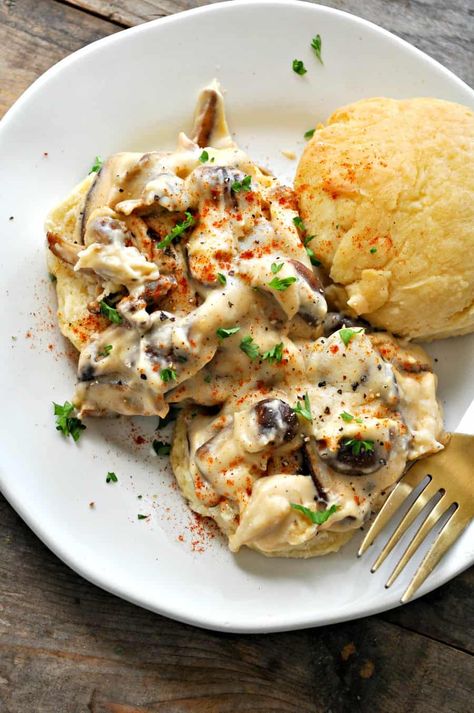 The Best Vegan Christmas Recipes - Rabbit and Wolves Rabbit And Wolves, Mushroom Gravy Recipe, Vegan Biscuits, Vegan Christmas Recipes, Pinterest Page, Mushroom Gravy, Vegan Comfort Food, Biscuits And Gravy, Vegan Christmas