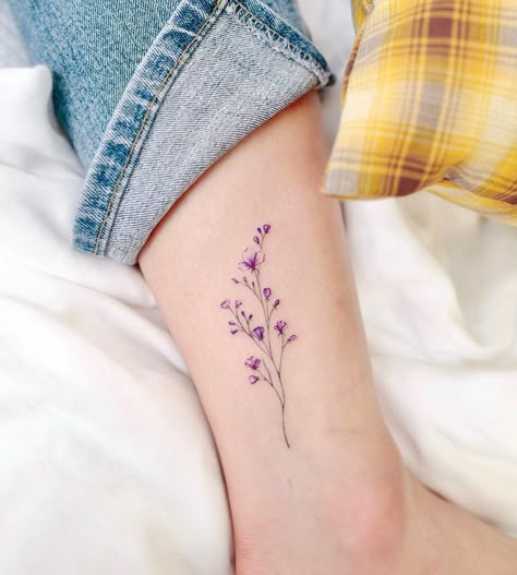 Colored Baby's Breath Tattoo -xiso_ink Baby Breath Tattoo, Breath Tattoo, Lilac Tattoo, Daffodil Tattoo, Butterfly Back Tattoo, Iris Tattoo, Traditional Tattoo Flowers, Tulip Tattoo, Lavender Tattoo