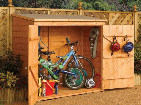 Turn that once wasted patio into the outdoor retreat you've always dreamed of with these 10 creative small-space solutions. Garbage Shed, Diy Storage Shed Plans, Outdoor Storage Solutions, Diy Storage Shed, Wood Storage Sheds, Outside Storage, Backyard Storage, Storage Shed Plans, Bicycle Storage