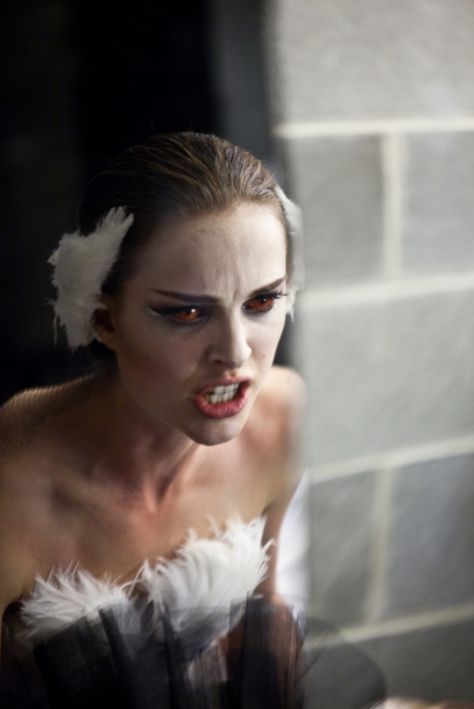 Black Swan Film, Natalie Portman Black Swan, Black Swan Movie, Black Swan 2010, Arizona Robbins, The Black Swan, Darren Aronofsky, Fritz Lang, Swan Queen