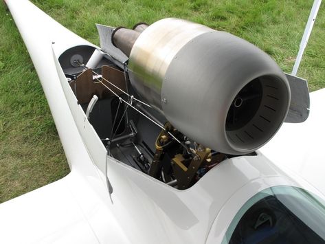 Small Jet Engine, Aviation Education, Classic Wooden Boats, Flying Vehicles, Custom Chopper, Airplane Design, Jet Engine, Rc Planes, Rc Airplanes