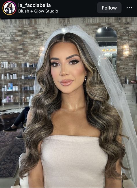 Permed Wedding Hairstyles, High Veil Placement, Bridal Hair Middle Part, Hair Down Ideas, Long Hair Curled, Curled Wedding Hair, Bride Hair Down, Glam Bride Makeup, Wedding Curls