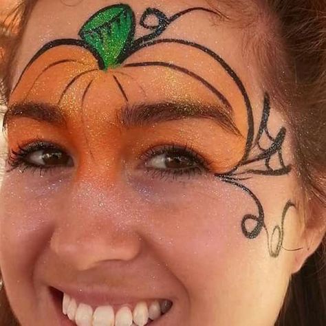 Fun Halloween Face Paint, Easy Halloween Face Painting For Kids, Easy Halloween Face Painting Designs, Halloween Pumpkin Face Paint, Easy Kids Halloween Face Paint, Halloween Face Paint Kids Easy, Pumpkin Facepainting Ideas, Pumpkin Face Paint For Kids, Small Halloween Face Paint