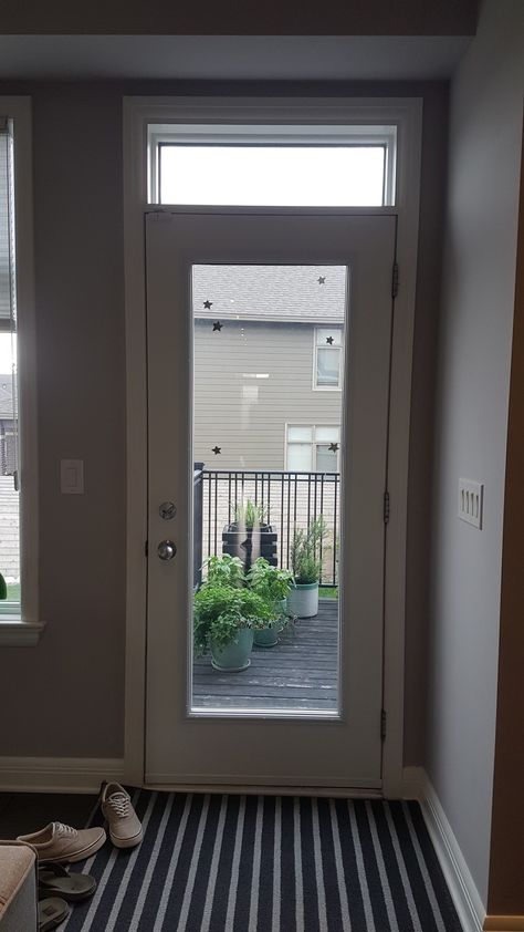 Glass Backdoor Ideas, Backdoor Entry Into Kitchen, Backdoor Ideas Back Doors, Backdoor Ideas, Back Door Ideas, Backdoor Entry, Grass Garden, Aluminum Door, Doors Modern