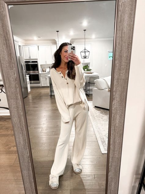 Cute Matching Sets Comfy, White Lounge Set Outfit, Old Money Loungewear Outfits, Women’s Lounge Outfits, Women’s Loungewear Set, Amazon Matching Sets, 2 Piece Lounge Set Outfit, Matching Lounge Set Outfit, White Lounge Set