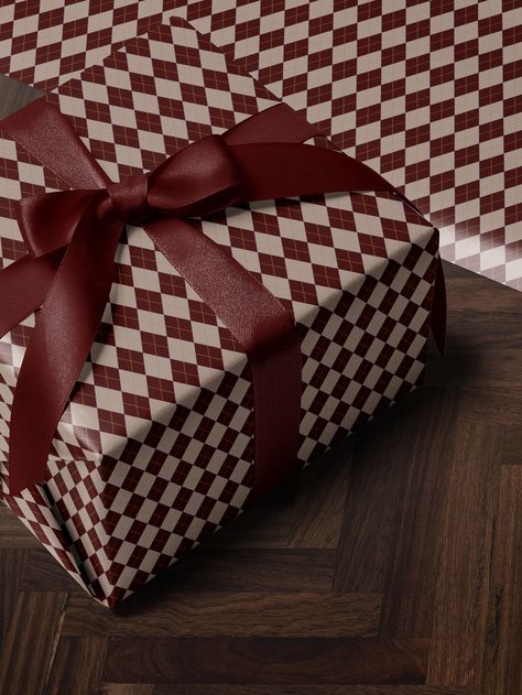 Our Christmas Red Argyle Wrapping Paper features a traditional red and white argyle pattern. Ideal for adding tradition and nostalgia to your gifts. Wrapping Inspo Christmas, Santa Claus Wrapping Paper, Christmas Packaging Aesthetic, Burgundy Christmas Wrapping Paper, Deep Red And Green Christmas Decor, Victorian Christmas Wrapping Paper, Red Christmas Gift Wrapping, Christmas Wrapping Inspiration, Christmas Wrapping Paper Pattern