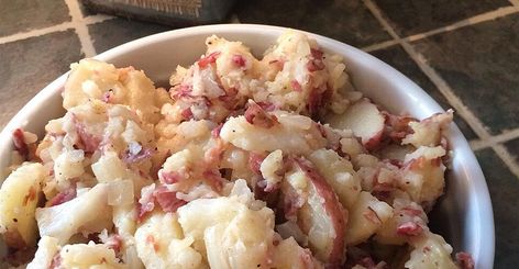 Hot German Potato Salad, German Potato Salad Recipe, Potato Salad Mustard, Potato Salad Recipe Easy, Vegan Steak, Potato Salad With Egg, Bacon Potato Salad, German Potato, German Potatoes