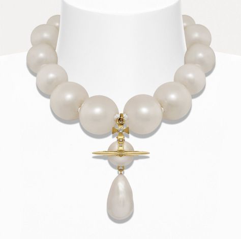 Pearl Vivienne Westwood, Westwood Pearl Necklace, Vivienne Westwood Pearl Necklace, Medieval Girl, Gold Drop Necklace, Pearl Drop Necklace, Red Label, Drop Necklace, Pearl Drop