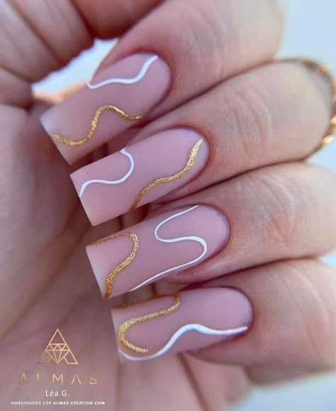 Royal Nails, Diy Nails Easy, Nail Art Designs For Beginners, Swirl Nail Art, Ideas Uñas, Easy Nail Art Designs, Professional Manicure, Nail Drills, Nail Art Gel