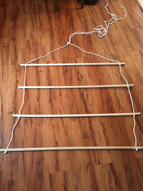 Horse Nation DIY: Blanket/Saddle Pad Rack Saddle Pad Holder Diy, Diy Blanket Rack, Horse Diy Ideas, Diy Horse Stuff, Saddle Pad Rack, Horse Blankets Storage, Goat Pens, Horse Blanket Rack, Horse Barn Ideas