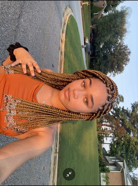 Light Brown Braids With Beads, Honey Blonde Box Braids With Curly Ends, Honey Blonde Braids With Beads, Blond Box Braids Light Skin, Brown Box Braids With Beads, Brown Braids With Beads, Blonde Braids With Beads, Light Brown Box Braids, Light Brown Braids