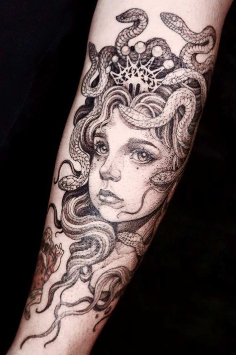 Medusa Tattoo: Modern Symbolism Behind the Ancient Myth Versace Tattoo, Half Sleeve Tattoos Color, Chest Tattoo Stencils, Private Tattoos, Medusa Tattoo Design, Thigh Tattoo Designs, Hip Tattoos Women, Medusa Tattoo, Tattoo Stencil Outline