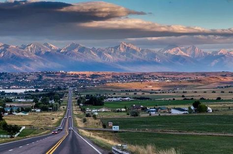 Polson, MT. I love this scene. One of my favorites on Highway 93. Montana Living, Montana Landscape, Morning Drive, Western Montana, Montana Vacation, Big Sky Montana, Big Sky Country, Jack Kerouac, Lake County