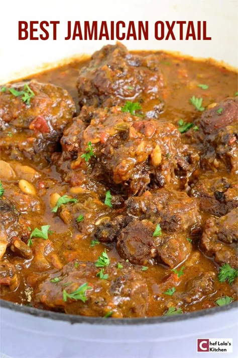 Jamaican oxtail is a favorite to make. The dish is full of hearty flavors and sits in a long braise resulting in meat that easily falls off the bone. Jamaican Oxtail Recipes, Jamaican Meat Pies, Jamaican Oxtails, Oxtail Recipes Easy, Inflammation Smoothie, Jamaican Oxtail Stew, Oxtail Stew Recipe, Cooking Oxtails, Ox Tails