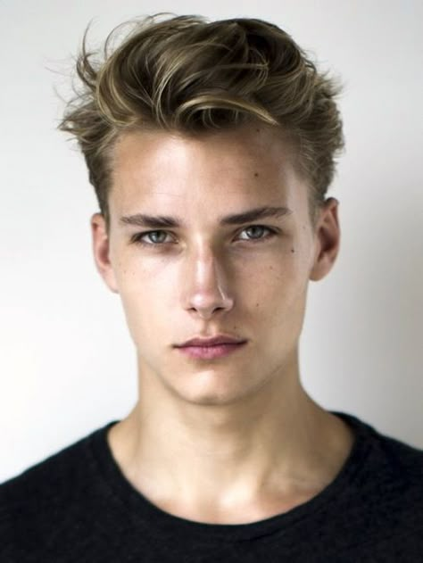 Contronym - Characters - Page 2 - Wattpad Niclas Gillis, Young Mens Hairstyles, Pompadour Men, Cool Boys Haircuts, Blonde Men, Blonde Hair Boy, Trendy Mens Haircuts