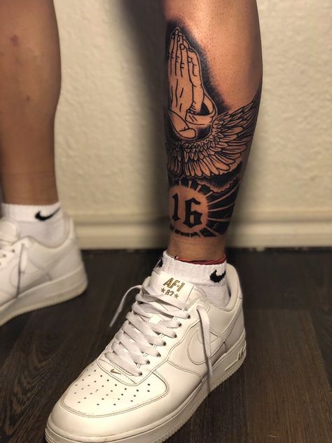 Shin Tattoos For Men, Men Ankle Tattoo, Legs Tattoo Men, Small Leg Tattoo Men, Leg Tattoo Men Ideas, Quad Tattoo For Men, Shin Tattoo Men, Above The Knee Tattoo Men, Tattoo Pierna Hombre