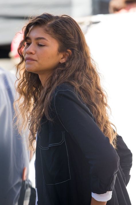 Michelle Jones Watson, Fotos Hd 4k, Zendaya Spiderman Homecoming, Type 2b Hair, Mcu Aesthetic, Mode Zendaya, Michelle Jones, Zendaya Style, Natural Curls Hairstyles