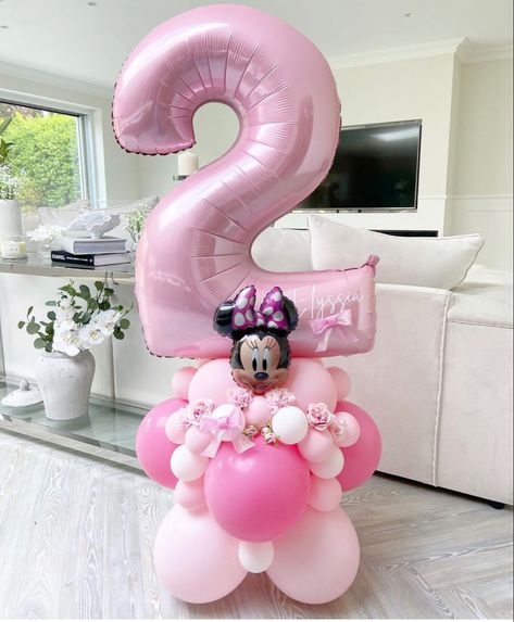 Minnie Balloon Bouquet, Minnie Mouse Birthday Balloon Ideas, Minnie Mouse Balloon Decorations, Minnie Mouse Birthday Balloons, Minnie Mouse Bowtique Party, Mini Mouse Birthday Cakes Ideas, Mini Mouse Balloon Decor, Minnie Mouse Balloon Bouquet, Minnie Mouse Balloon Ideas