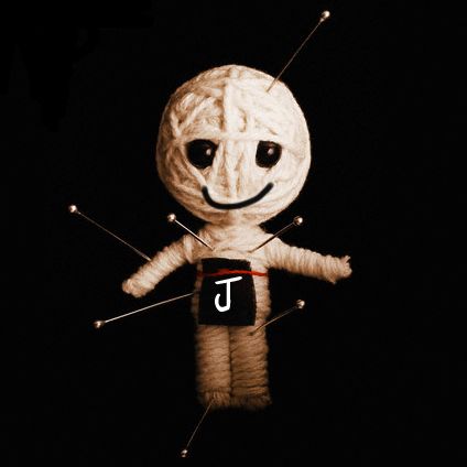 How to Make A Spiffy Voodoo Doll Diy Voodoo Dolls, Watchover Voodoo Doll, Voodoo Magic, Voodoo Hoodoo, Yarn Dolls, Voodoo Doll, Spirit Dolls, Doll Jewelry, Voodoo Dolls