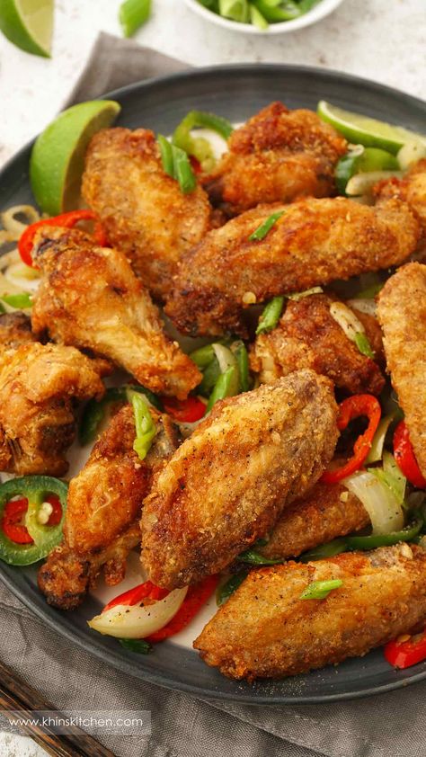 Chinese Salt And Pepper Chicken, Salt And Pepper Chicken Wings, Salt And Pepper Recipes, Salt Pepper Chicken, Korean Fried Chicken Wings, Chinese Chicken Wings, Pepper Chicken Wings, Easy Chicken Wing Recipes, Salt And Pepper Chicken