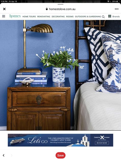 Blue And White Bedrooms, Coastal Chinoiserie, Chinoiserie Bedroom, Colonial Bedroom, White Bedrooms, Hamptons Style Homes, Hamptons Style Home, Beach Themed Bedroom, British Colonial Style