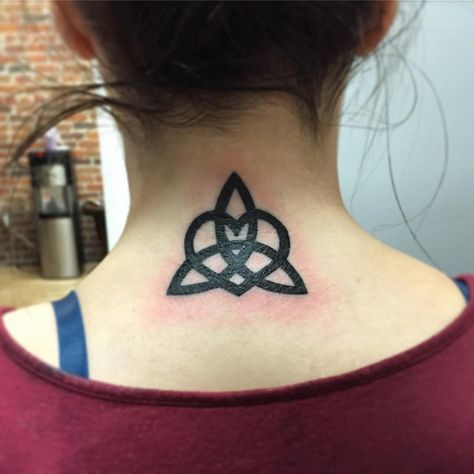 Celtic Knot Sister Tattoo Irish Celtic Tattoos, Back Of Ear Tattoo, Sister Symbol Tattoos, Celtic Sister Tattoo, Sister Symbols, Celtic Sister Knot, Celtic Tattoos For Men, Sister Tattoo Designs, Celtic Cross Tattoos