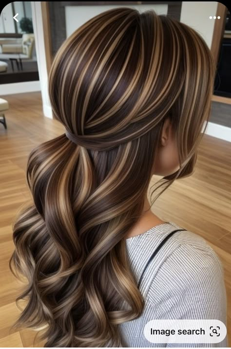 Rambut Brunette, Hair With Blonde Highlights, Perfect Hair Color, Brunette Hair With Highlights, Spring Hair Color, Color Highlights, Beauty Tips For Hair, Hair With Highlights, Hair Color Highlights