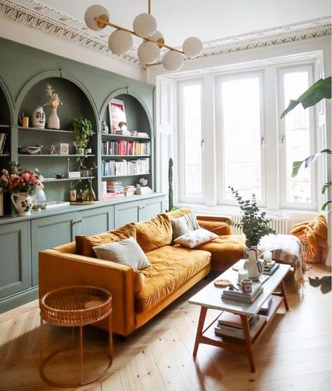 Mustard Living Rooms, Room Vibes, Yellow Sofa, Yellow Living Room, Inspiring Interiors, Beautiful Sofas, Living Room Green, Interior Modern, Living Room Inspo