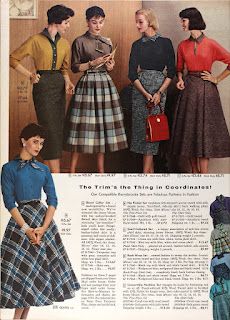 Snapped Garters: 1957 Fashions -- IN COLOUR! Fashion 60s, Plaid Party, 1950’s Fashion, 1950 Fashion, Vintage Fashion 1950s, Fashion 1950s, 1950s Style, Vintage Wardrobe, Vintage Makeup