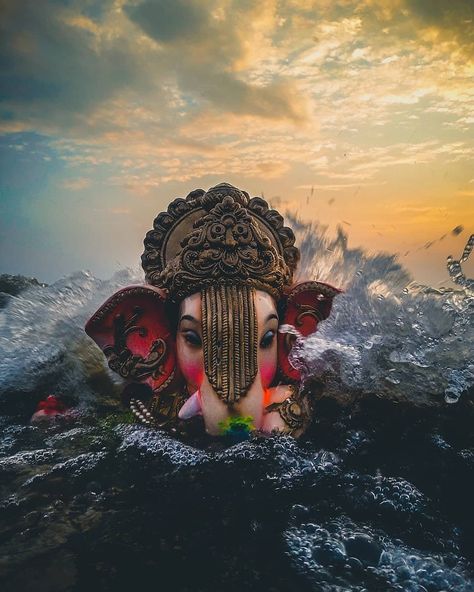 FOLLOW FAST :- @hyderabad.shouts Hyderabadi's First 200K Team 👑 Follow ✈ @hyderabad.shouts Follow ✈ @hyderabad.shouts Follow ✈… Ganesh Visarjan, Ganpati Picture, India History, Ganesh Ji Images, Ganpati Bappa Wallpapers, Jai Ganesh, Ganpati Bappa Photo, Ganesh Lord, Shri Ganesh Images